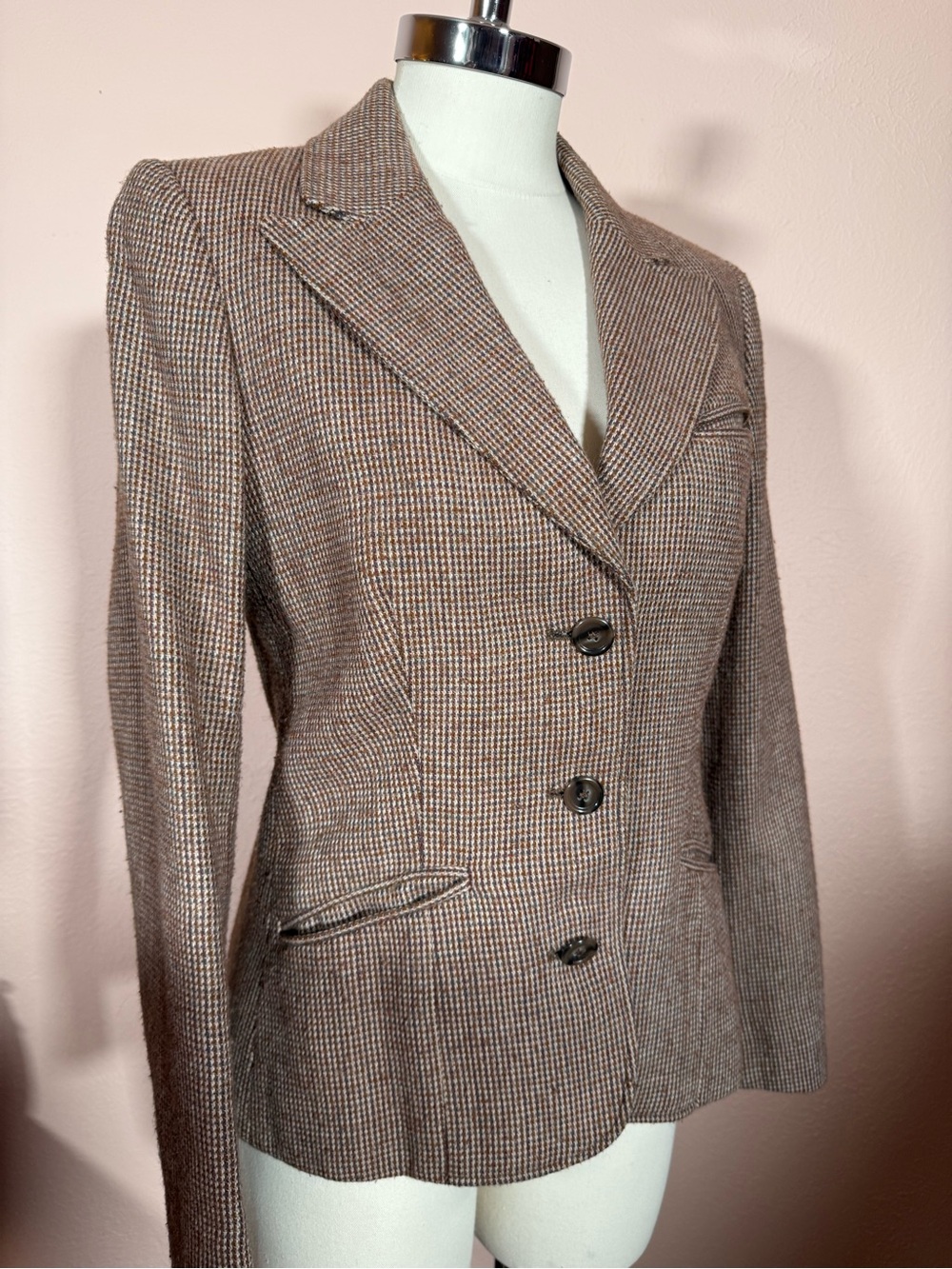 Vintage 1970’s Made in Romania Brown Camel Tweed Academic wool Blazer Small